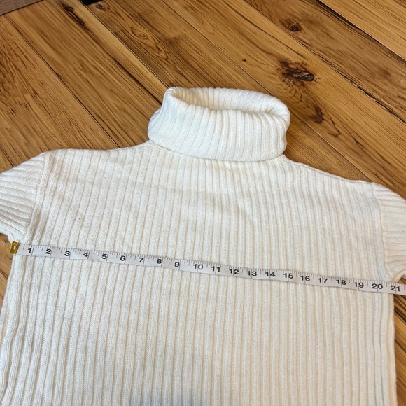 Boxy Ribbed CroppedTurtleneck Sweater Dropped Shoulder Cream Small Small - Picture 2 of 4